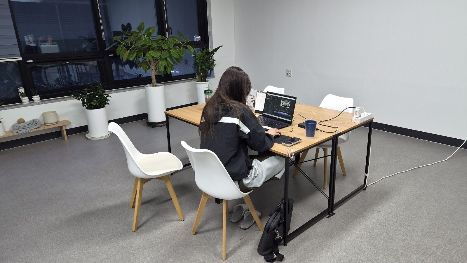 야간에 진행되는 수업